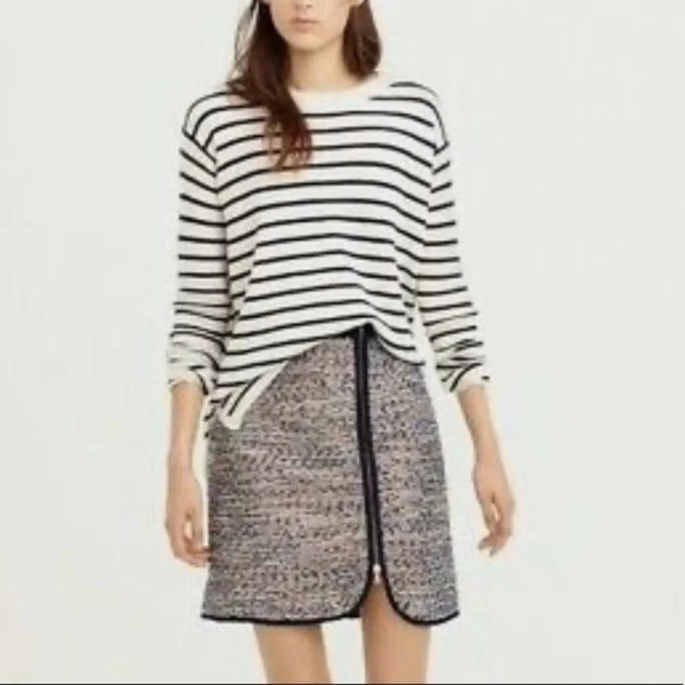 J. CREW Navy Tweed Skirt w Gold Zipper Front Slit